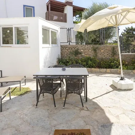 Daire Pleasant Flat With Garden In The Heart Of Bodrum