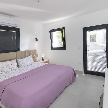 Pleasant Flat With Garden In The Heart Of * Bodrum